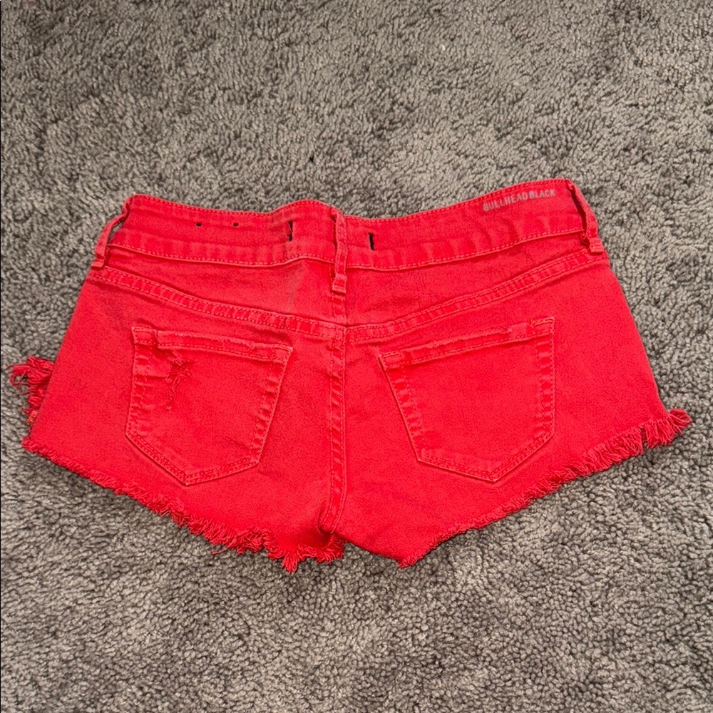 Bullhead Red Jean Shorts with Distressed Look - Picture 3 of 4